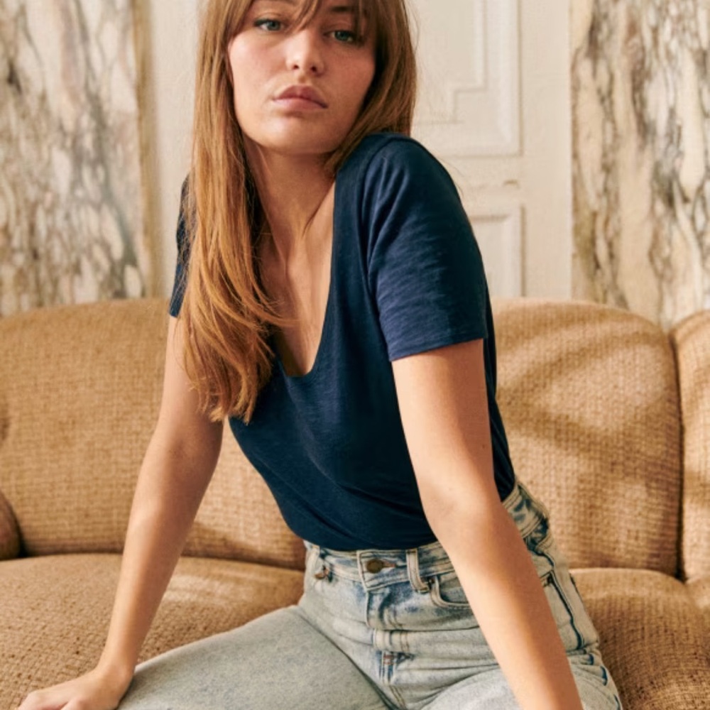 Sézane Malcolm T-Shirt – Navy | XS | French Girl Style, Quiet Luxury
